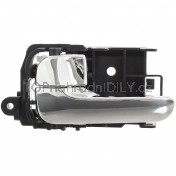 Klika dveří vnitřní levá chrom Nissan Almera N16 00-03