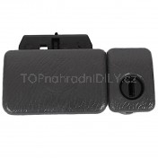 Klika dvířek zavazadlového prostoru před spolujezdcem Suzuki Jimny od 1988 a